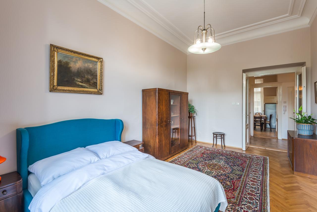 Riverside Apartment With A Balcony Prague Extérieur photo